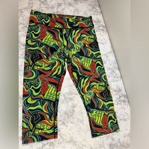 Zumba WE AR LOVELY Women's Size Large, Feel Good Zumba Magic Leggings